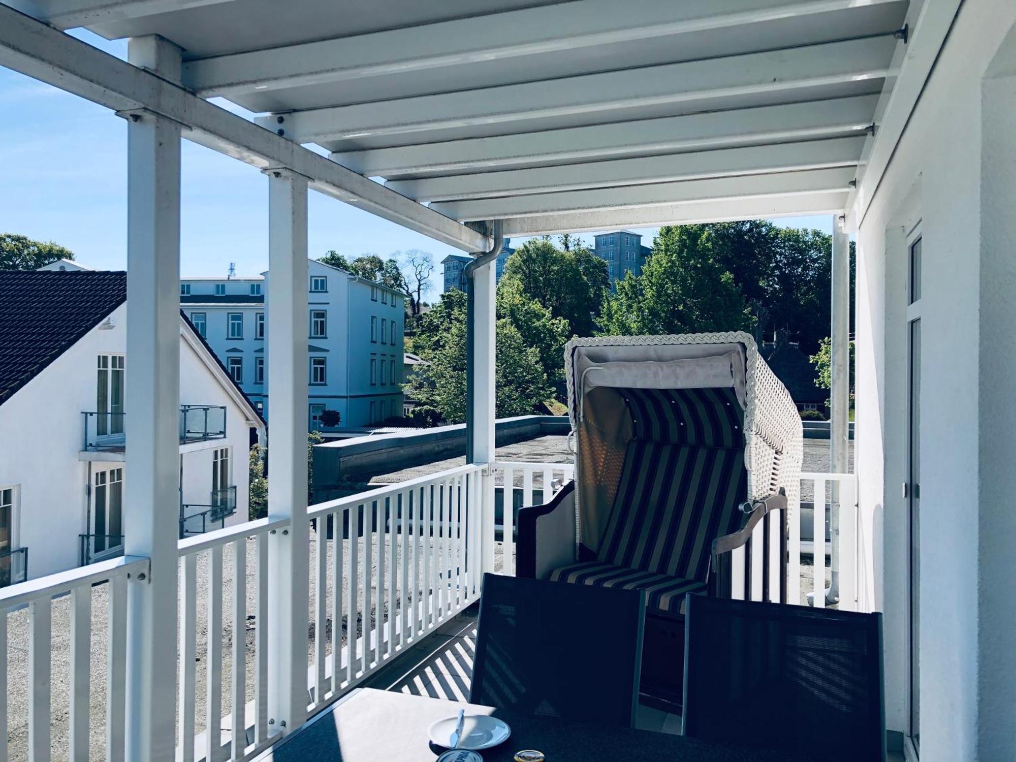 Ostseeurlaub-Goehren Ferienwohnung Sanddollar Im Haus Strandeck Ngoại thất bức ảnh